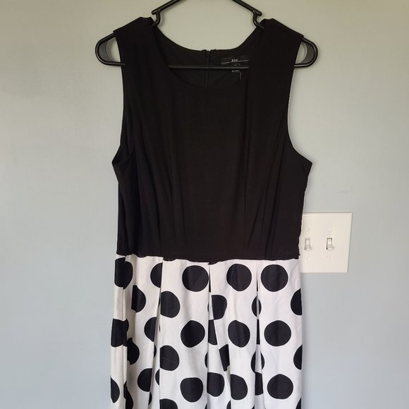 NWT Black and White Polka Dot Dress - Picture 1 of 3